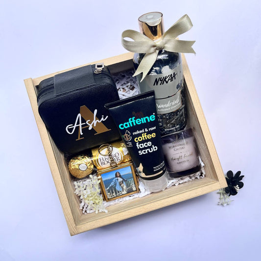 Chic Charm Women's Pamper Hamper